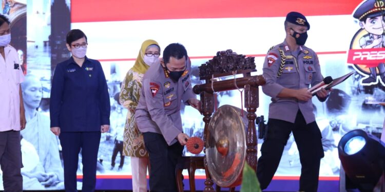 Luncurkan Aplikasi BOS, Kapolri Minta Bhabinkamtibmas Jadi Problem Solving Masyarakat