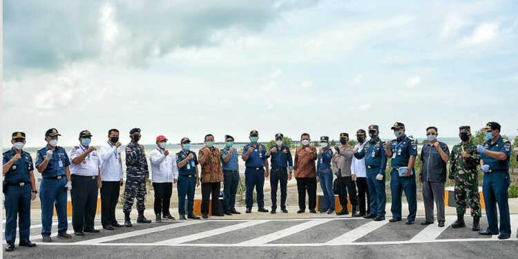 Menhub: Pengembangan Bandara dan Pelabuhan Karimun Tingkatkan Daya Saing Pulau Terluar