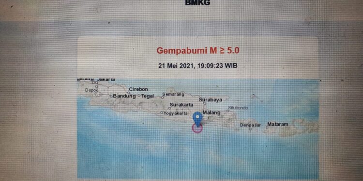 Blitar Di Guncang Gempa 6,2 M, Warga Panik