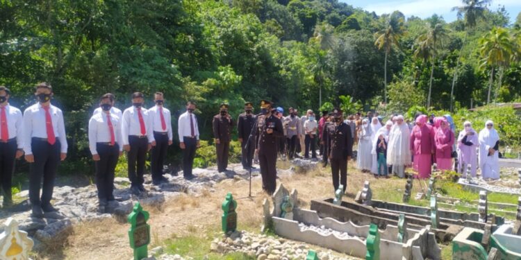 Upacara Pemakaman Jenazah Aipda Rahmat Padli Di Pimpin Kapolres Aceh Selatan