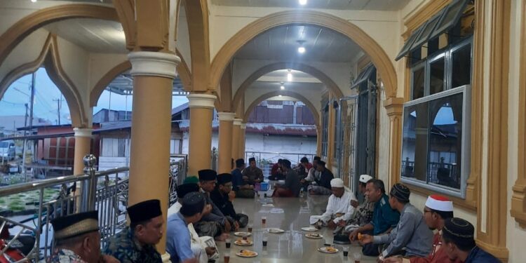 Pemuda dan Remaja Masjid, Bersama Sekda Aceh Singkil Adakan Syafari Shubuh Di Masjid Baiturahmah Kampung Ujung Singkil