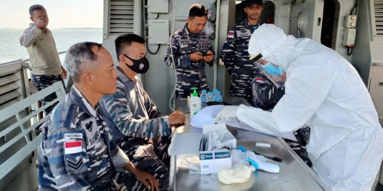 Lanal TBK laksanakan Swab Rapid Tes Antigen Covid-19