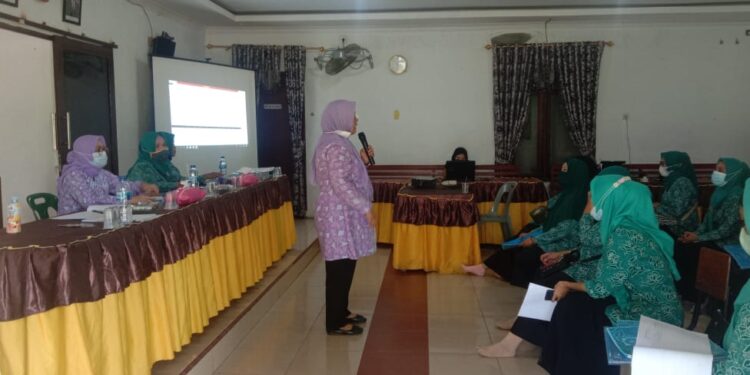 TP PKK Asahan Berikan Pembinaan Kepada Kader PKK Desa Orika