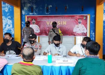 Hari Bhayangkara ke-75, Polsek Dabo Singkep Gelar Vaksinasi Massal