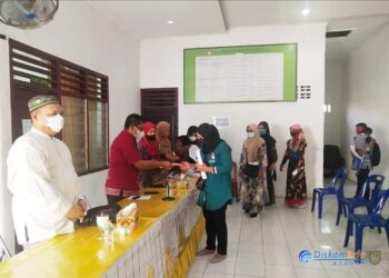 Pemkab Asahan Salurkan Buku Tabungan Dana Pinjaman Bergulir Bangkitkan UMKM