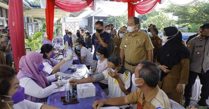 Wabub Asahan Bersama Forkopimda Tinjau Pelaksanaan Vaksinasi Massal