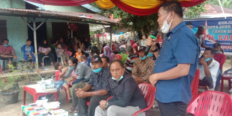 Reses DPRD Provsu, H. Santoso SH MH, Warga Desa Mekar Sari Minta Pengaspalan Jalan