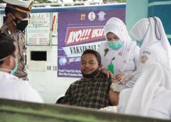 Satlantas Polres Lhokseumawe Kembali Gelar Vaksinasi Mobile di Terminal L300