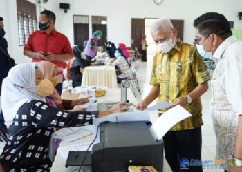 Bupati Dan Wakil Bupati Asahan Tinjau Pelaksanaan Vaksinasi Covid-19 di Dinas Pendidikan