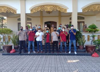 Bupati Ajak Ormas Di Karimun Berpartisipasi Dalam Penanggulangan Covid Khususnya Pengamanan Di RSUD HM Sani