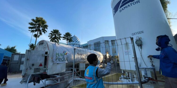 Kembali PLN Bantu Atasi Kekurangan Oksigen, Total bantuan 21,9 ton oksigen disalurkan ke 8 rumah sakit
