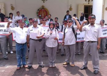 Menhan Prabowo Didesak Tangani Nasib PTY UPN Veteran Yogyakarta