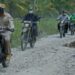 Gunakan Sepeda Motor, Bupati Asahan Tinjau Jalan Karya Bakti TNI AD