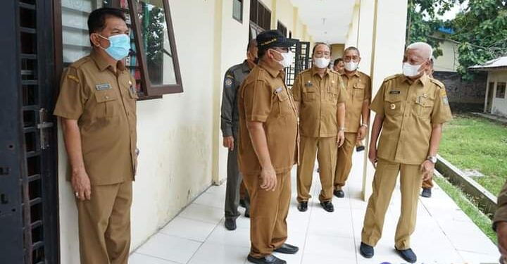 Bupati Asahan Tinjau Persiapan Gedung Isolasi Mandiri Terpadu