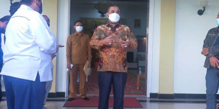 Peringati Kemerdekaan yang Ke-76, Bupati Karimun Ajak Masyarakat Bersatu Melawan Covid-19