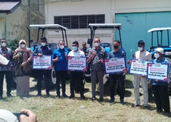13 Kelompok Tani di Aceh Utara,Dapat Bantuan 13 unit Traktor Dari Kementan
