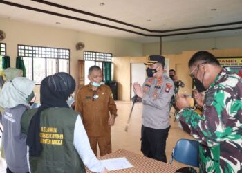 Kapolres lingga beserta rombongan tinjau pelaksanaan vaksinasi