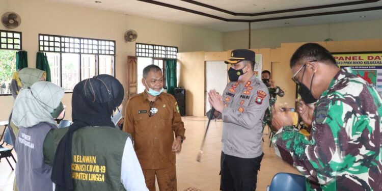 Kapolres lingga beserta rombongan tinjau pelaksanaan vaksinasi