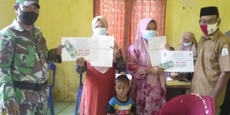 Pemdes Desa Suka Damai Aceh Singkil Salurkan BLT DD Tahap 6, 7 Dan 8