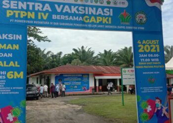PTPN IV Adakan Sentra Vaksinasi Bersama GAPKI Sumut Di Rumkit Pratama Pulu Raja