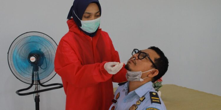 Pelayanan di Kantor Imigrasi Dabo Tutup Sementara