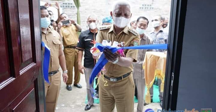 Bupati Resmikan Kantor LPM Kelurahan Aek Loba Pekan Kecamatan Aek Kuasan