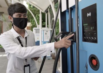 PT PLN (Persero) terus memperluas jangkauan Stasiun Pengisian Kendaraan Listrik Umum (SPKLU)