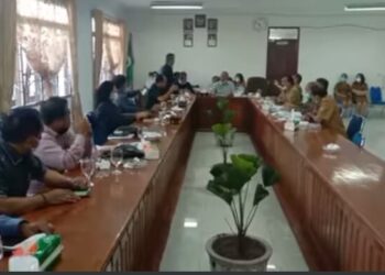 Rapat banggar dprd humbahas