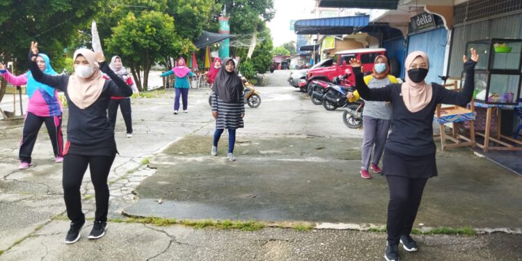 Kegiatan Perdana Sri Gamawa Kepri Laksanakan Senam Dan Periksa Kesehatan