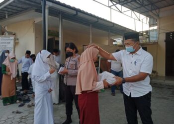 Santuni anak yatim