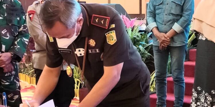 Kejaksaan Tinggi Sumatera Utara (Kejatisu) berhasil Ambil alih lahan Pemerintah Provinsi Sumatara Utara (Pempropsu) yang selama ini dikuasai oleh penggarap.