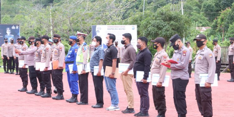 Propam Polda Kepri Bersama Propam Polres lingga gelar Gaktiblin terhadap Personil Polres Lingga