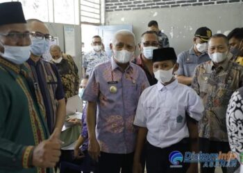 Bupati Asahan Tinjau Pelaksanaan Vaksinasi di SMK/SMP Swasta Al-Asri, MTS Ismailyah dan SMPN I Ledong Barat