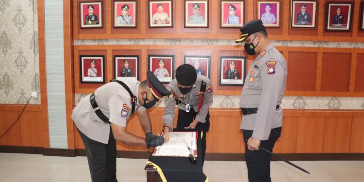 Polres Karimun Gelar Pelantikan Kabaglog Dan Sertijab Kasat Binmas