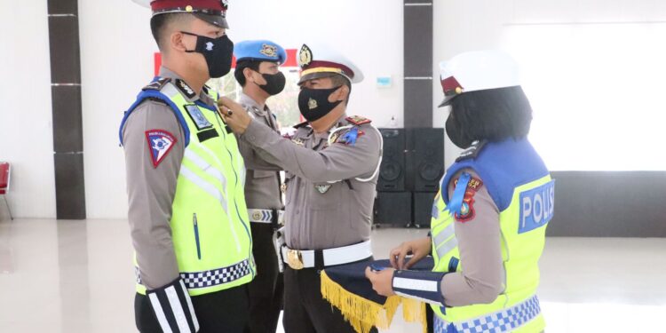 Polres Lingga Laksanakan Apel Gelar Pasukan Dalam Rangka Operasi Zebra Seligi 2021