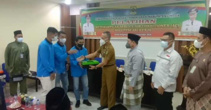 16 Orang Peserta Ikuti Pelatihan Keterampilan Service Air Conditioner