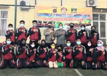 Kapolres Langkat Berikan Semangat 19 Atlet Karate Polres Langkat Yang Akan Bertanding di Kepulauan Riau