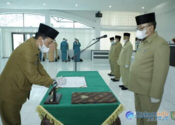 Sekda Asahan Kukuhkan Pejabat Pimpinan Tinggi Pratama Inspektur Daerah Kabupaten Asahan