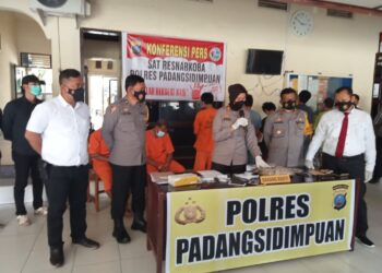 Sembunyikan Sabu Di Kandang Ayam, IR Diamankan POLISI