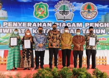 Penghargaan Adiwiyata