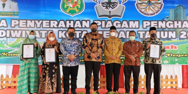 Penghargaan Adiwiyata