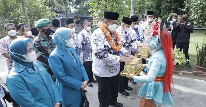 Wabub Asahan Letakkan Batu Pertama Pembangunan Mesjid Jabal Nur Desa Pulau Pule