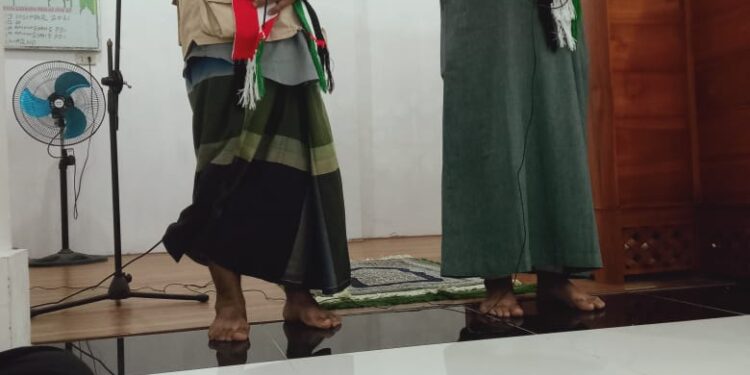 Ulama Palestina Isi Tausyiah Shubuh Berjamaah Di Masjid Taqwa Gunung Lagan