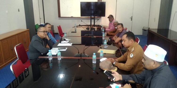 Minta Dibuka Bank Aceh di Seunuddon, Tokoh Masyarakat Temui Wabup dan Pimpinan Cabang