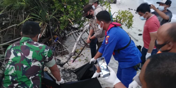 Mayat Tanpa Identitas Ditemukan Di Pulau Asam
