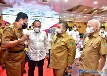 Gubsu Serahkan DIPA dan TKDD Tahun 2022 Provinsi Sumut