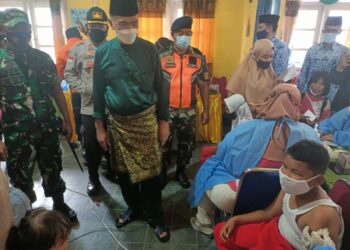 Launching Serbuan Vaksinasi Serentak TIM MOBIL GURINDAM 12 KOREM 033/WP