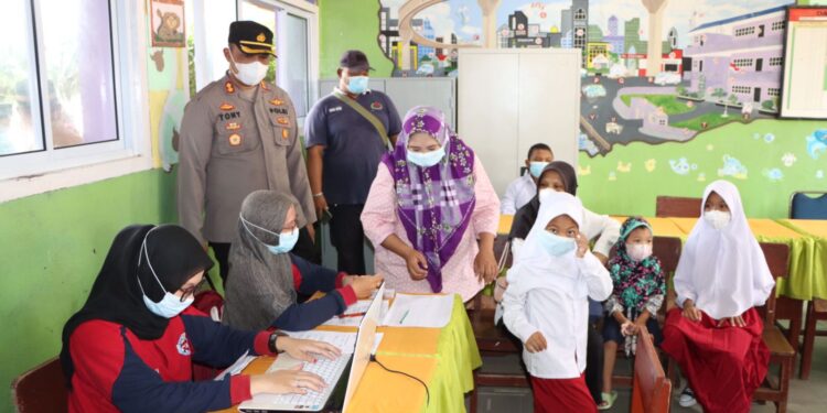 Polres Karimun Gelar Vaksin Perdana Anak Usia 6 Sampai 11 Tahun, 298 Anak Di Vaksin