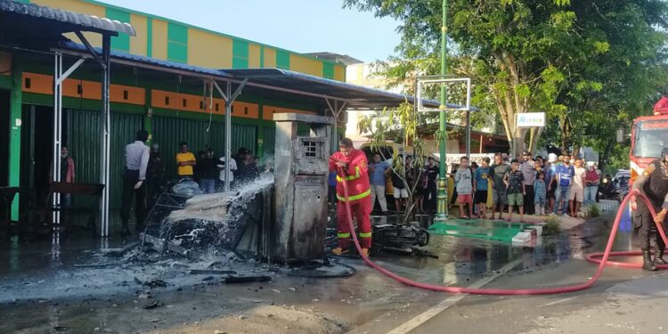 Pom mini dan 2 unit Sepeda motor berhasil dipadamkan
