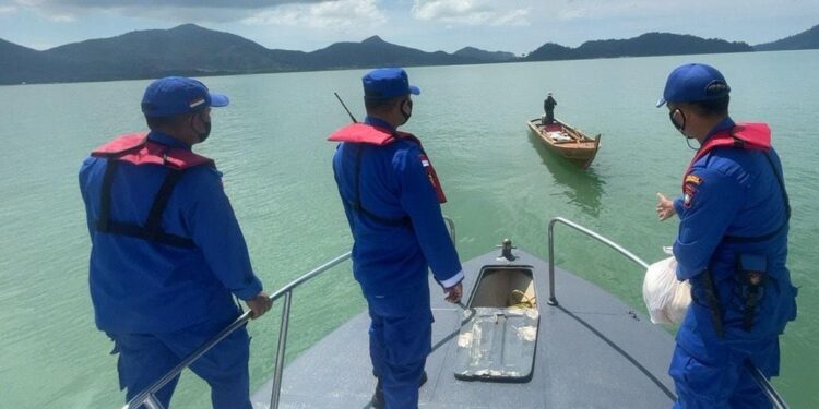 Jelang Nataru, Satpolairud Polres Karimun Tingkatkan Patroli  Laut